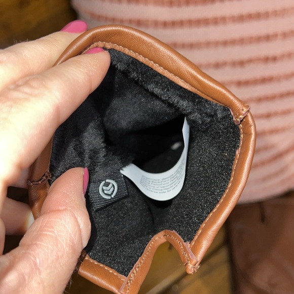 Isotoner Men’s Genuine Leather Brown Gloves- L - Picture 3 of 4